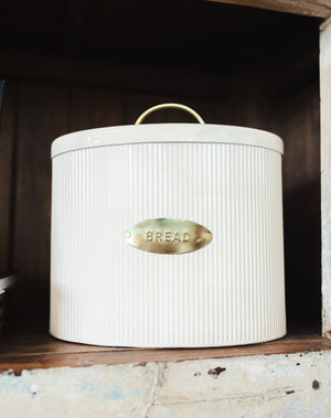 Farmhouse Metal Bread Box