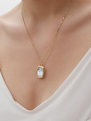 The Wallflower Necklace