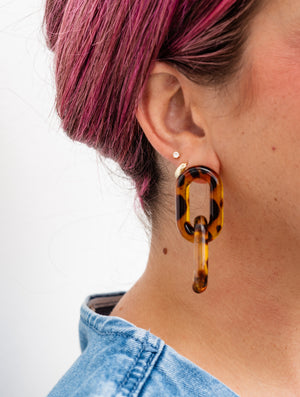 Isla Marchena Tortoise Chain Earrings