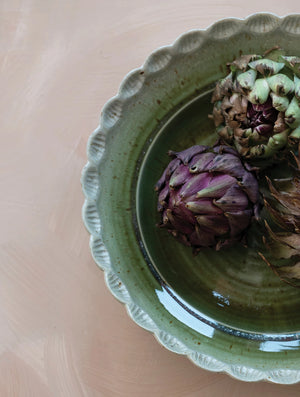 Scalloped Edge Stoneware Serving Bowl