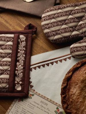 Rifle Paper Co. Acorns Harvest Potholder & Mitt