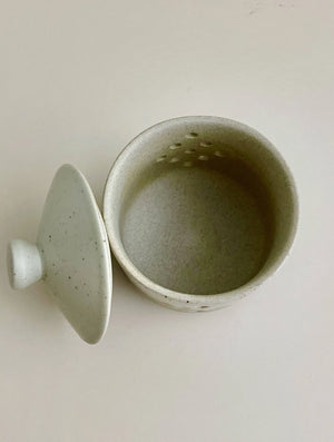 Maison Garlic Keeper