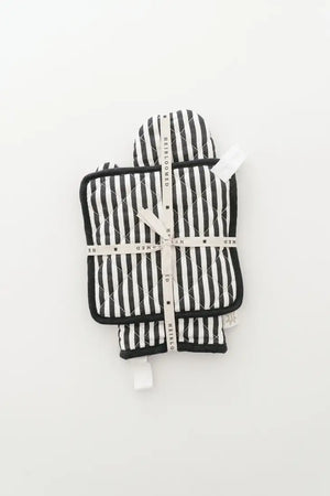 Heirloomed Keepsake Linen Oven Mitt & Potholder Set